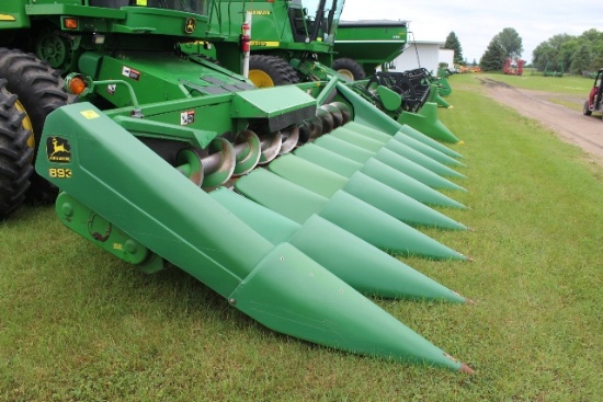 JOHN DEERE 893 8R30" CORN HEAD, SN#H00893X675143