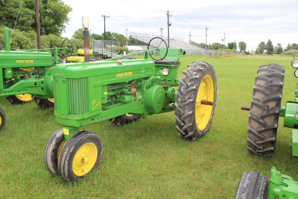 JOHN DEERE 50, NF, RESTORED, SN-5033393