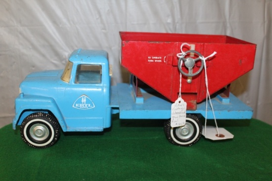 VINTAGE IHC TRUCK WITH GRAVITY BOX, HAS BEEN