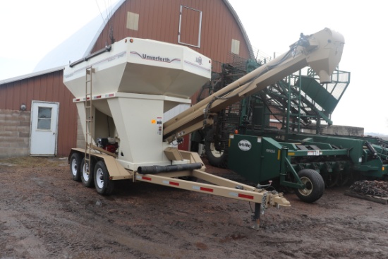 UNVERFERTH SEED RUNNER 3750 SEED TENDER TRAILER,