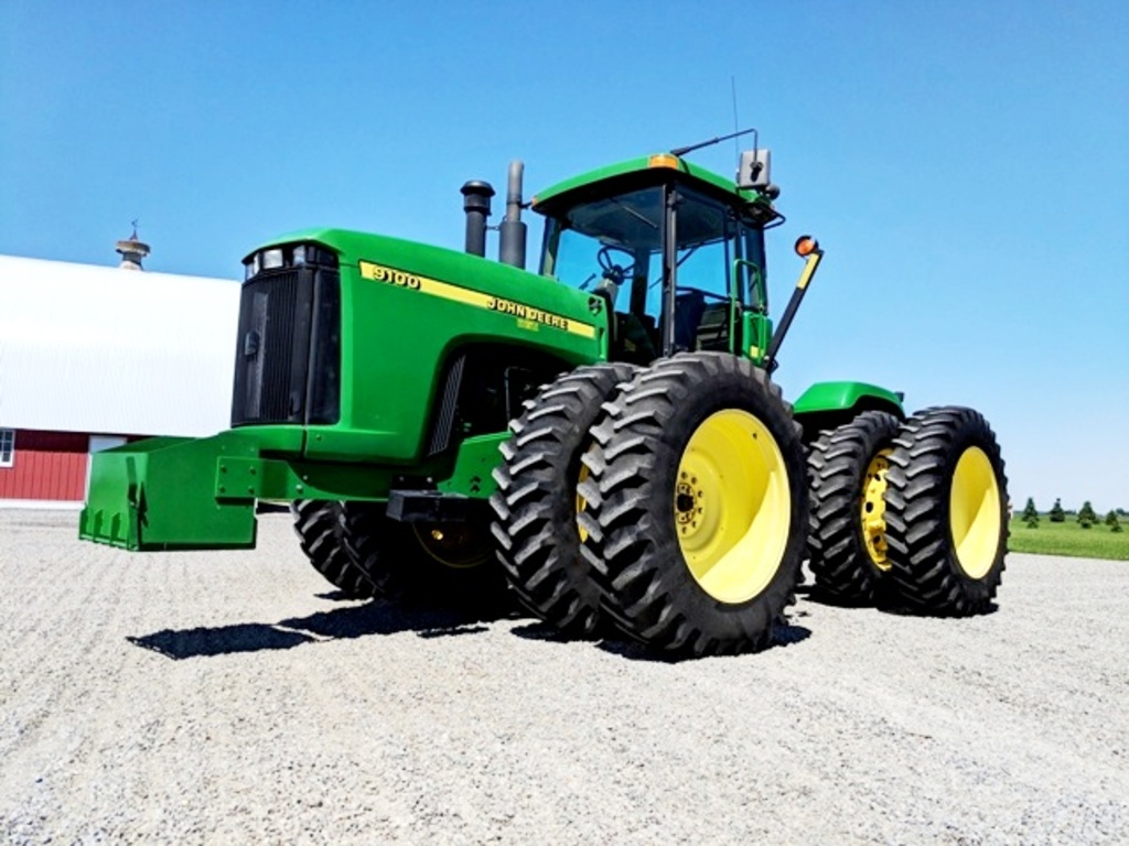 JOHN DEERE 9100 4 WD, 24 SPEED, 4 HYD,