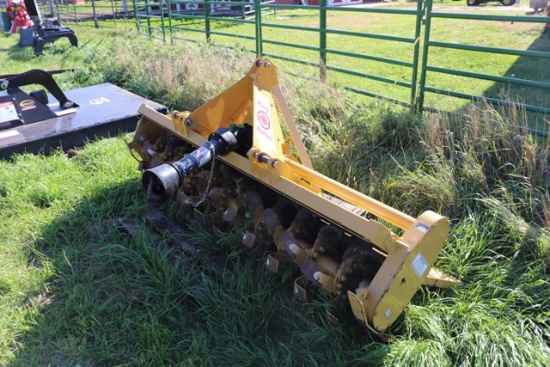 8' KING KUTTER 3PT ROTO TILLER, LESS THAN 3 YEARS OLD, USED ON LESS THAN 25 ACRES,