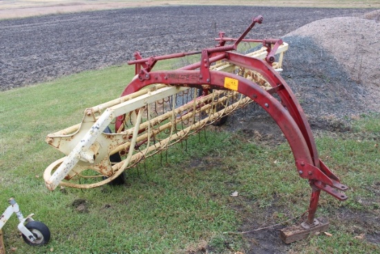 NH 56 5 BAR SIDE DELIVERY RAKE, LOW RUBBER