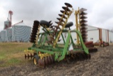 JOHN DEERE 230 25.5' TANDEM DISC, WING FOLD,