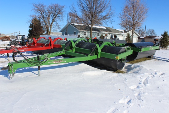 NEW 33' TEBBEN LAND ROLLER,GREEN, HYD HITCH,