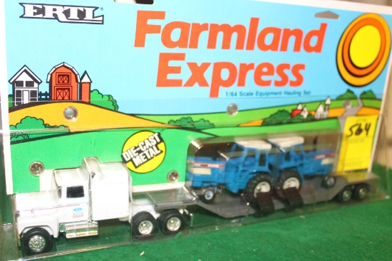 1/64 FARMLAND EXPRESS EQUIPMENT HAULING SEMI,