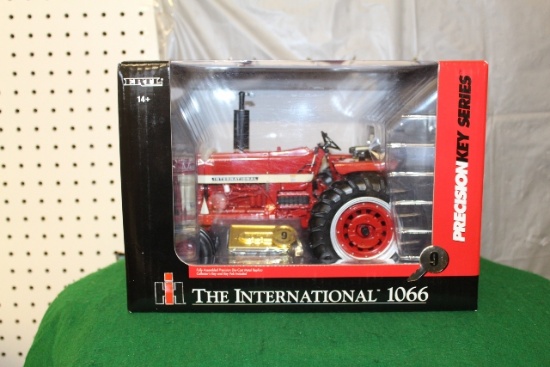 1/16 IH 1066, PRECISION KEY SERIES 9, BOX HAS