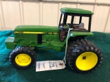 1/16 JOHN DEERE 4560 MFWD, DUALS, NO BOX