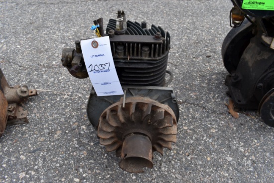 Briggs Kickstart Engine