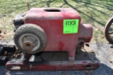 International LA 2.5 To 3.5HP gas Engine, Wico Mag, Fuel Tank, Spark Plug, SN:17206, Missing Coolant