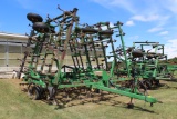 John Deere 980 43.5’ Field Cultivator, 5 Fold, 3 Bar Harrow,