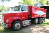 1988 Freightliner Tandem Truck, 3306 CAT Engine, 9 Speed 089477 18’ Steel Box,