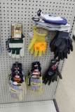 ASSORMENT OF GLOVES, 17 PAIRS
