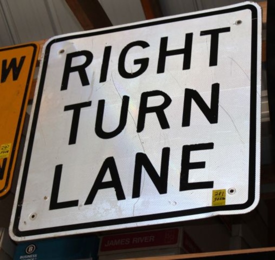 Right turn lane sign, 30"x30"