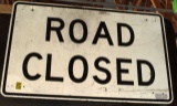 Road Closed sign, 30