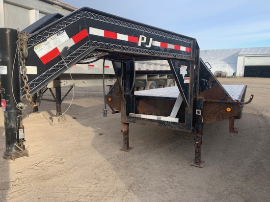 *** 2008 PJ 102" X 25' GOOSENECK FLATBED TRAILER,