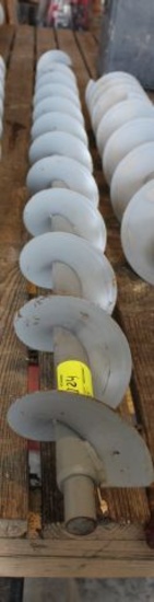 AH138398 GRAIN TANK CROSS AUGER JD 9400, 9500,