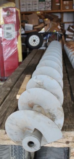 AH143729 HORIZONTAL UNLOAD AUGER 17 FT, JD 7720,