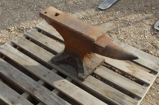 Approx 100 Pound Anvil