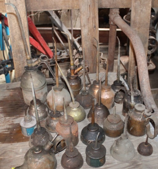 BOX OF OIL CANS, SOME WITH ADVERTISING INCLUDING MAYTAG