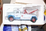 1957 R-200 INTERNATIONAL TOW TRUCK TOY, BY FIRST GEAR