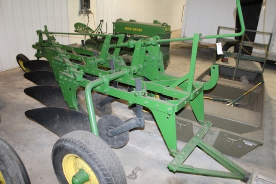 John Deere 4-14" Trailing Plow on rubber, Hyd Lift, no cyl, (4) Coulters