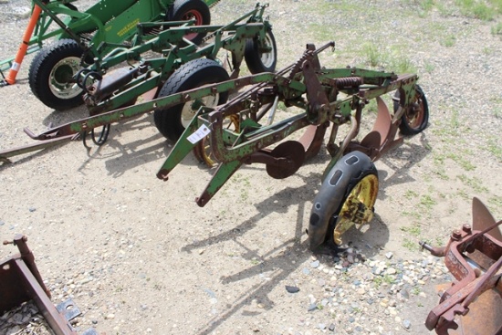 John Deere 2-14" & 16" Trailing Plow, Hyd Lift, Coulters, no Cyl, Spoke Wheels,