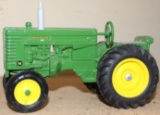 1/16 JOHN DEERE M TRACTOR, NO BOX