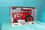 1/16 IH 1568 v8 collector’s series 3 of 4, box has wear