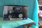 1/16 New Holland TS135A, MFWD, Collector Edition, box has wear