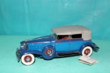 1/18 1932 Cadillac, Franklin Mint, no box