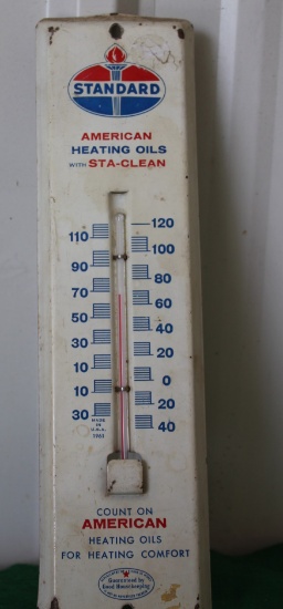 Standard Oil thermometer, 11.5in x 3.5in
