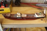 Plastic Texaco Ship replica, possible missing pieces