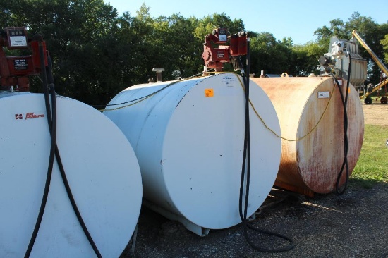 1000 Gallon Diesel Barrel, With Fill-Rite FR701V Pump & Meter, Used For Clean Fuel