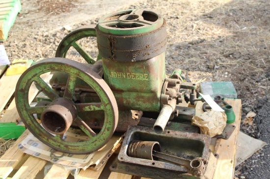 John Deere 1.5HP Gas Engine, Torn Apart, Appears to Have Most Parts