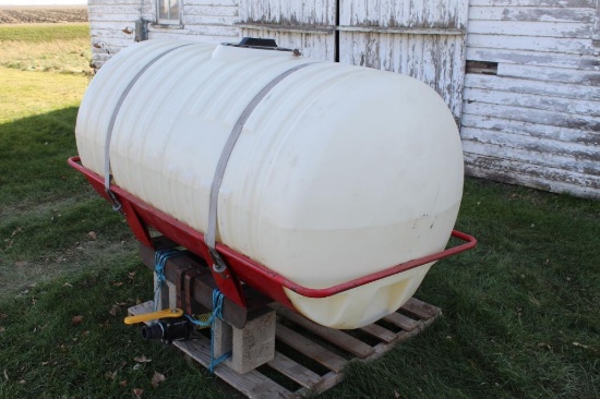 300 GALLON POLY TANK WITH BRACKETS FOR NEW HOLLAND FRONT MOUNT