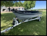 Sylvan 16' Fishing Boat, 2 Pedestal Seats,Johnson 40 HP Outboard Motor, Min