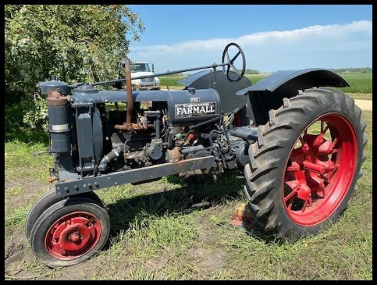 1935 Farmall F-12, Fenders, 12.4-38 Rears, PTO, Engine Is Loose