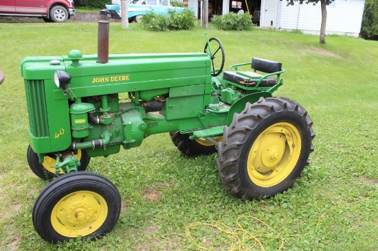 JD 40, WF, 11.2-24 Rears, Fenders, PTO, 3Pt, no top link, Lights, recent restoration, no SN tag