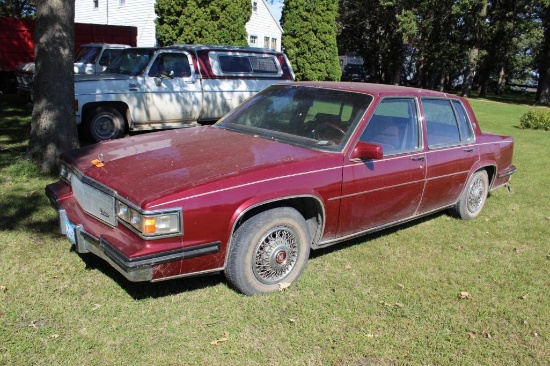 ***1985 Cadillac Sedan DeVille, 4 Door, Loaded, VIN- 1G6CD6980F4332778, not running, no title