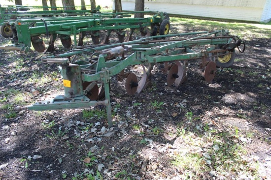 JD F-145 4-16" Plow, Coulters, Semi Int, Trip Bottom