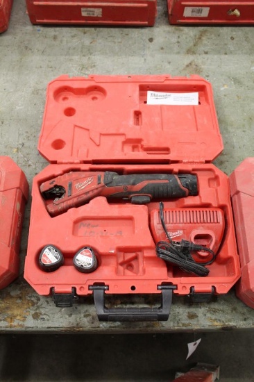 Milwaukee Cordless 12v Copper Tube Cutter