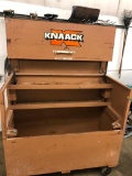 Knaack 30