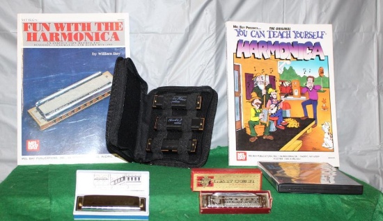 HARMONICAS WITH INSTRUCTIONAL BOOKS
