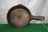 SMALL BLACK GRISVOLD CAST IRON FRYING PAN, 724