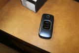 VERIZON KYOCERA FLIP PHONE (LIKE NEW)