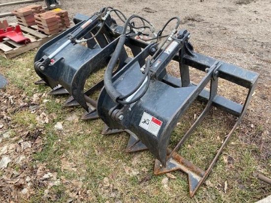 Stout 66" Root Grapple Bucket, Double Grapple, Skidloader Quick Tach