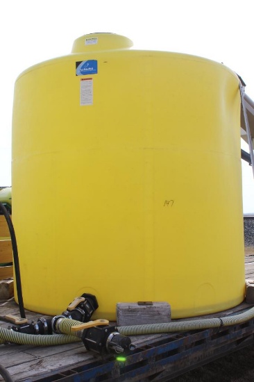 ACE ROTO MOLD 2000 GALLON VERTICAL POLY TANK, 3" FILL, YELLOW