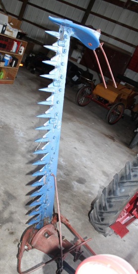 MID MOUNT APPROX 5' SICKLE MOWER FITS FARMALL CUB