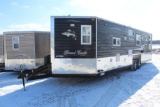 *** 2014 8' X 28'V AMERICAN SURPLUS ICE CASTLE FISH HOUSE, BERKON HYD. TANDEM AXLE FRAME